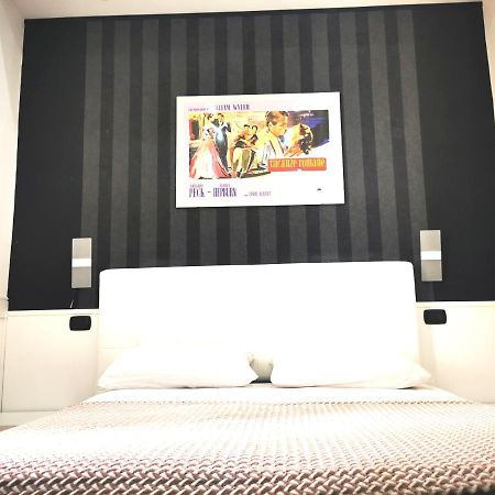 Bed and Breakfast Cinema House 2 Roma Exterior foto