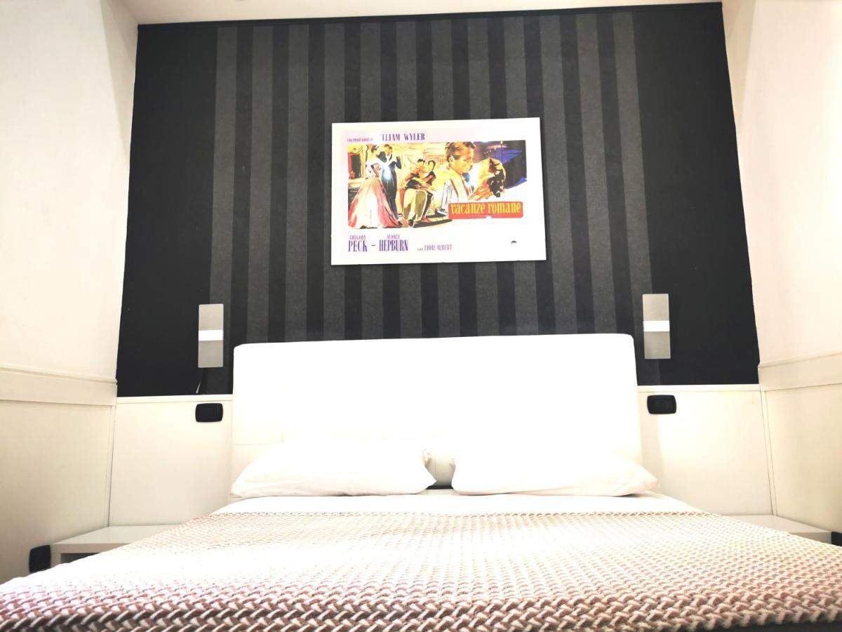 Bed and Breakfast Cinema House 2 Roma Exterior foto